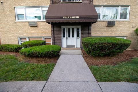 8504 45th Pl #GB, Lyons, IL 60534 photo 2