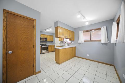 8740 45th Pl, Lyons, IL 60534 photo 9