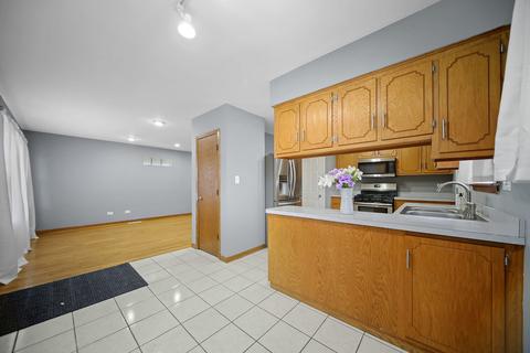 8740 45th Pl, Lyons, IL 60534 photo 10