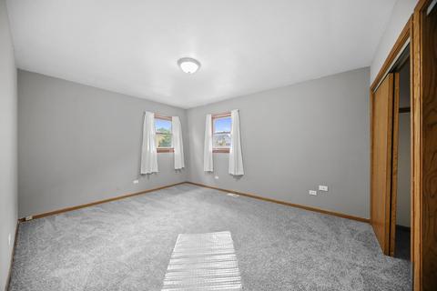 8740 45th Pl, Lyons, IL 60534 photo 16