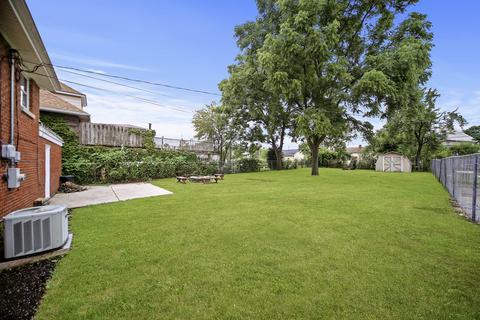 8740 45th Pl, Lyons, IL 60534 photo 4