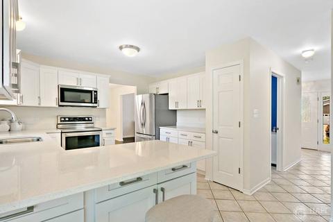 3104 W Bretons Dr, Mchenry, IL 60050 photo 16