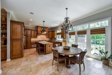 816 S Wright St, Naperville, IL 60540 photo 8