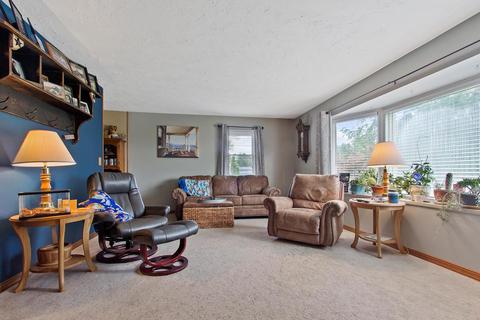 207 Brigham School Rd, Bloomington, IL 61704 photo 4