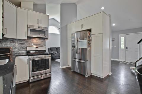 1381 Northgate Dr, Bartlett, IL 60103 photo 7