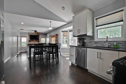 1381 Northgate Dr, Bartlett, IL 60103 photo 8