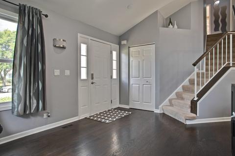 1381 Northgate Dr, Bartlett, IL 60103 photo 3