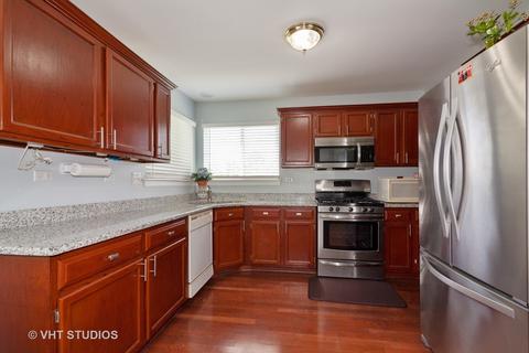 3206 Diane Dr, Aurora, IL 60504 photo 3