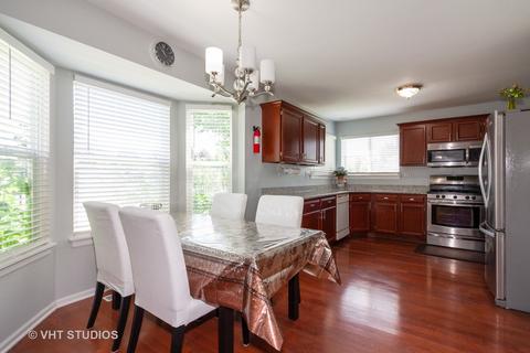 3206 Diane Dr, Aurora, IL 60504 photo 4