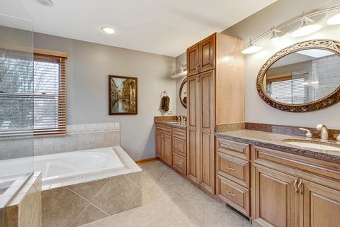 2030 Carlisle St, Algonquin, IL 60102 photo 18