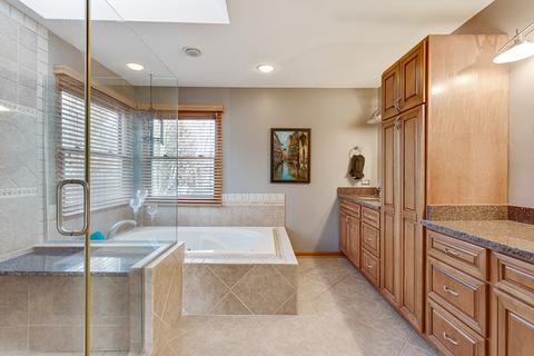 2030 Carlisle St, Algonquin, IL 60102 photo 17