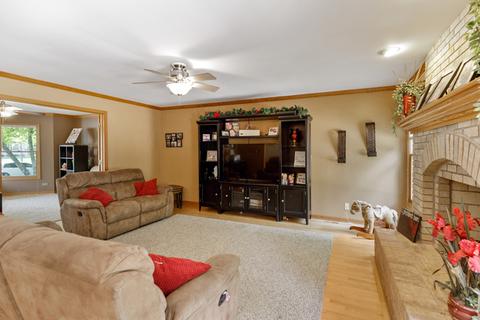 2030 Carlisle St, Algonquin, IL 60102 photo 14