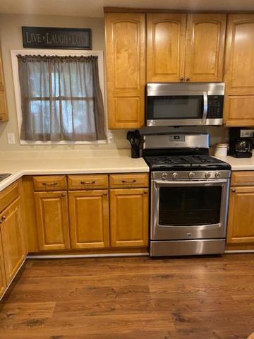 114 S Main St, Seneca, IL 61360 photo 5