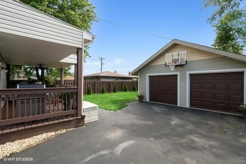 8315 S 78th Ave, Bridgeview, IL 60455 photo 2