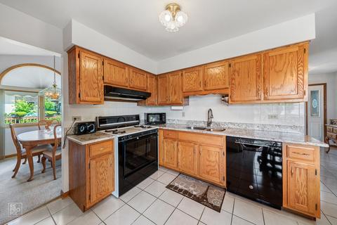 3664 193rd Pl, Lansing, IL 60438 photo 7