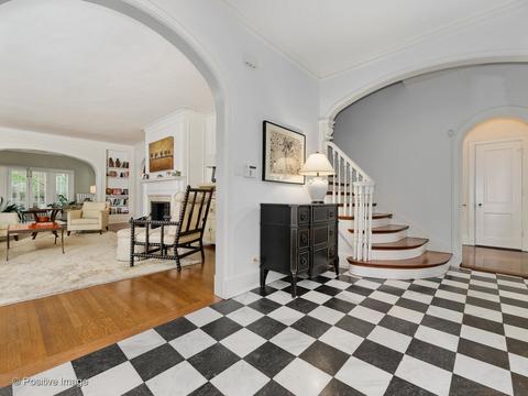 1120 E 50th St, Chicago, IL 60615 photo 3