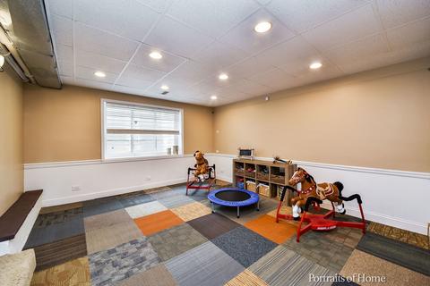 1827 E Illinois St, Wheaton, IL 60187 photo 27