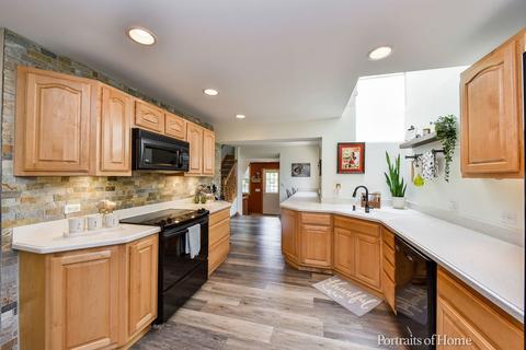 1827 E Illinois St, Wheaton, IL 60187 photo 7