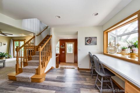 1827 E Illinois St, Wheaton, IL 60187 photo 10