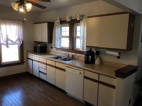1084 S Poplar Ave, Kankakee, IL 60901 photo 8