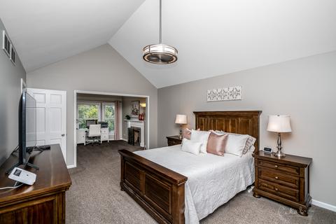 401 Greens View Dr, Algonquin, IL 60102 photo 14
