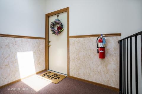 207 Walters Ln #2A, Itasca, IL 60143 photo 2