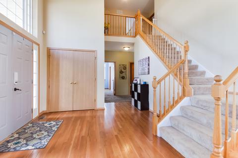2809 Discovery Dr, Plainfield, IL 60586 photo 2