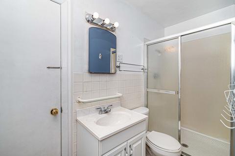 85 Chandler Ln, Hoffman Estates, IL 60169 photo 19
