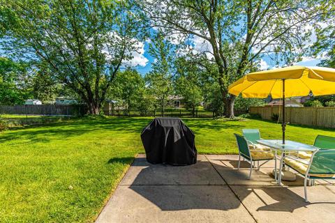 85 Chandler Ln, Hoffman Estates, IL 60169 photo 22