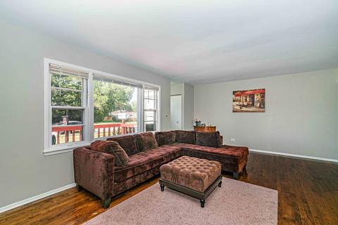 85 Chandler Ln, Hoffman Estates, IL 60169 photo 5