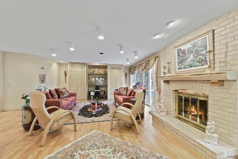 3913 Michael Ln, Glenview, IL 60025 photo 10