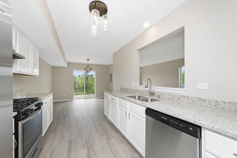 2736 Preston Ct, Aurora, IL 60502 photo 7