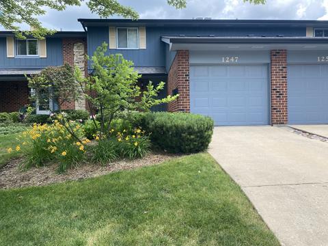 1247 Croydon Ct, Wheaton, IL 60189 photo 1