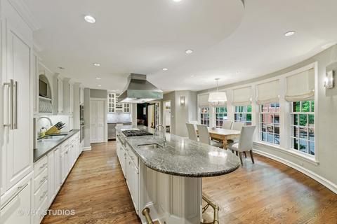 754 Normandy Ln, Glenview, IL 60025 photo 9