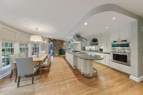 754 Normandy Ln, Glenview, IL 60025 photo 11