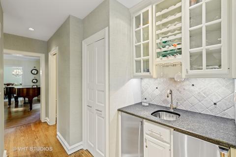 754 Normandy Ln, Glenview, IL 60025 photo 13