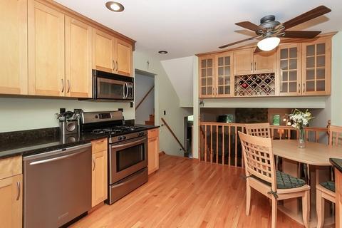 415 Church Ct, Bartlett, IL 60103 photo 8