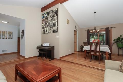 415 Church Ct, Bartlett, IL 60103 photo 4