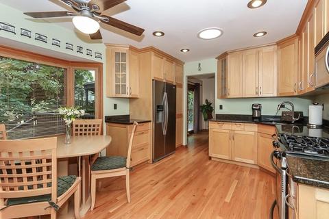 415 Church Ct, Bartlett, IL 60103 photo 6