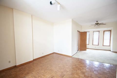 611 E 50th Pl, Chicago, IL 60615 photo 14