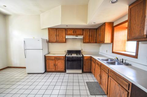 611 E 50th Pl, Chicago, IL 60615 photo 13