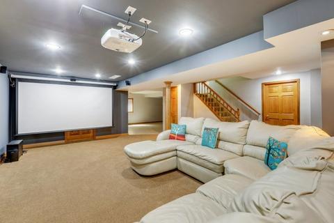 1600 Far Hills Dr, Bartlett, IL 60103 photo 35
