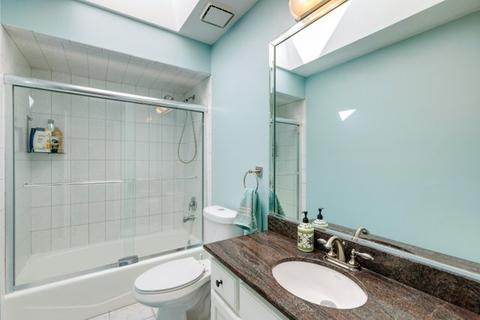 1600 Far Hills Dr, Bartlett, IL 60103 photo 33