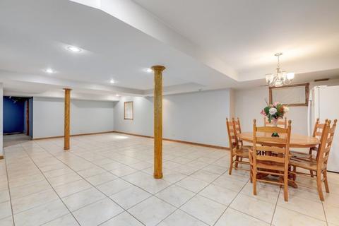 1600 Far Hills Dr, Bartlett, IL 60103 photo 37