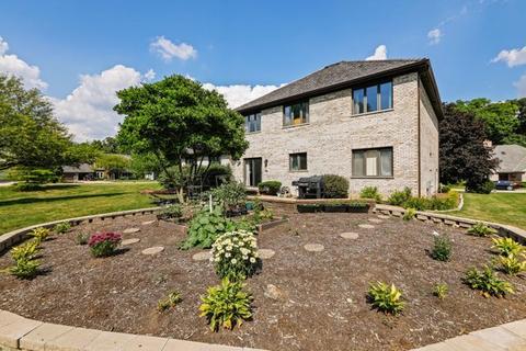 1600 Far Hills Dr, Bartlett, IL 60103 photo 42