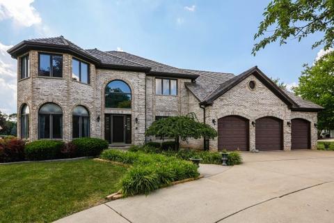 1600 Far Hills Dr, Bartlett, IL 60103 photo 1