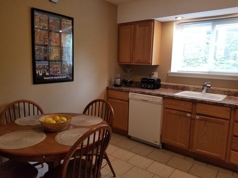 1354 E Washington St #101, Des Plaines, IL 60016 photo 5