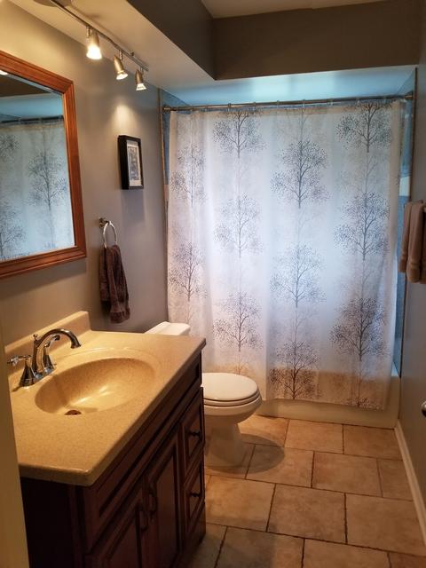 1354 E Washington St #101, Des Plaines, IL 60016 photo 9