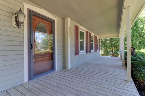 411 Elm St, Le Roy, IL 61752 photo 8
