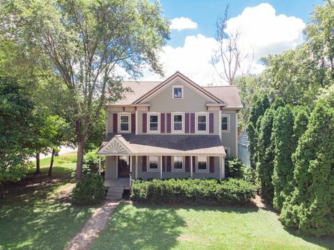 411 Elm St, Le Roy, IL 61752 photo 1